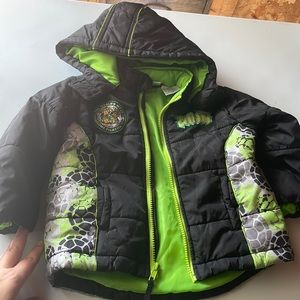 Teen age mutant Turtles size 2T jacket like new